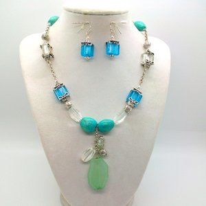 Avon Sea Glass Turquoise Color Bead Necklace Earring Set
